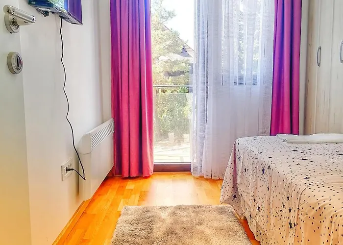 Apartment Golden Pine Lux *