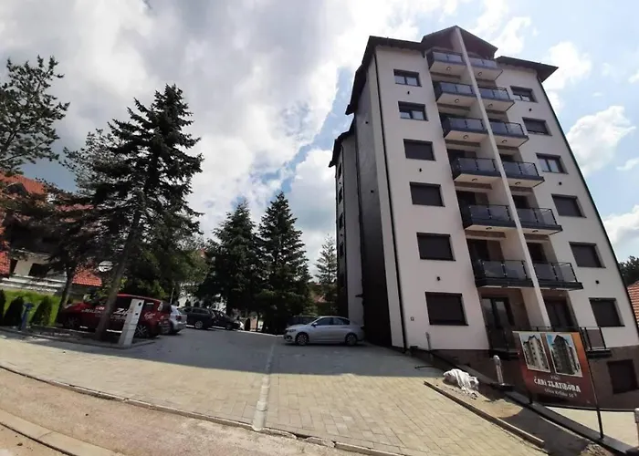 Apartment Golden Pine Lux